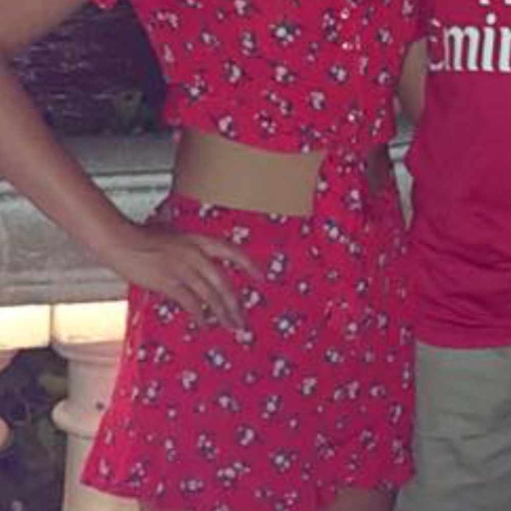 2 pc crop top and shorts